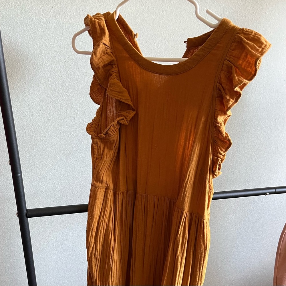 Women's long dress, sleeveless size medium
